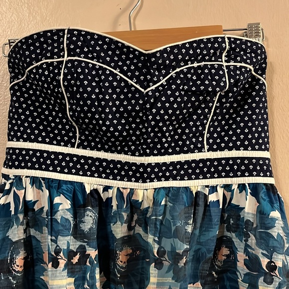 Urban Outfitters Kimchi Blue Floral Print Strapless Pocketed White Blue Dress 4 - Picture 3 of 14